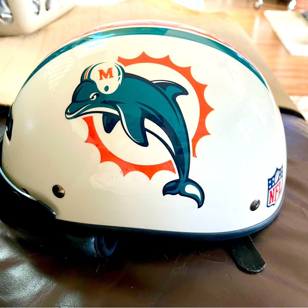 BRAND NEW DOT MIAMI DOLPHINS HELMET